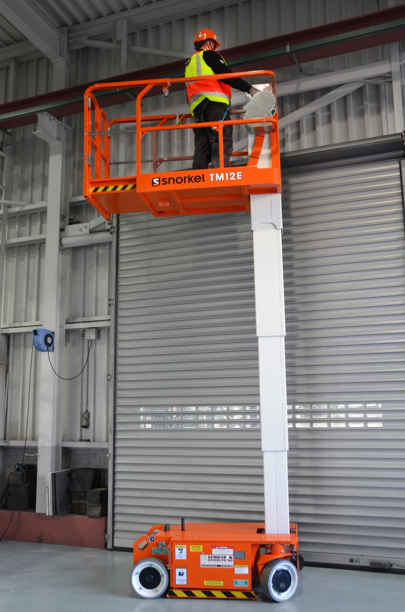 SNORKEL_TM12E_9_schuler-schuler_ch_Hebebuehne_Hub_Arbeit_Lift_Gelenk_Tele_Plattform_Schere_Sky_Work_Boom_Mast